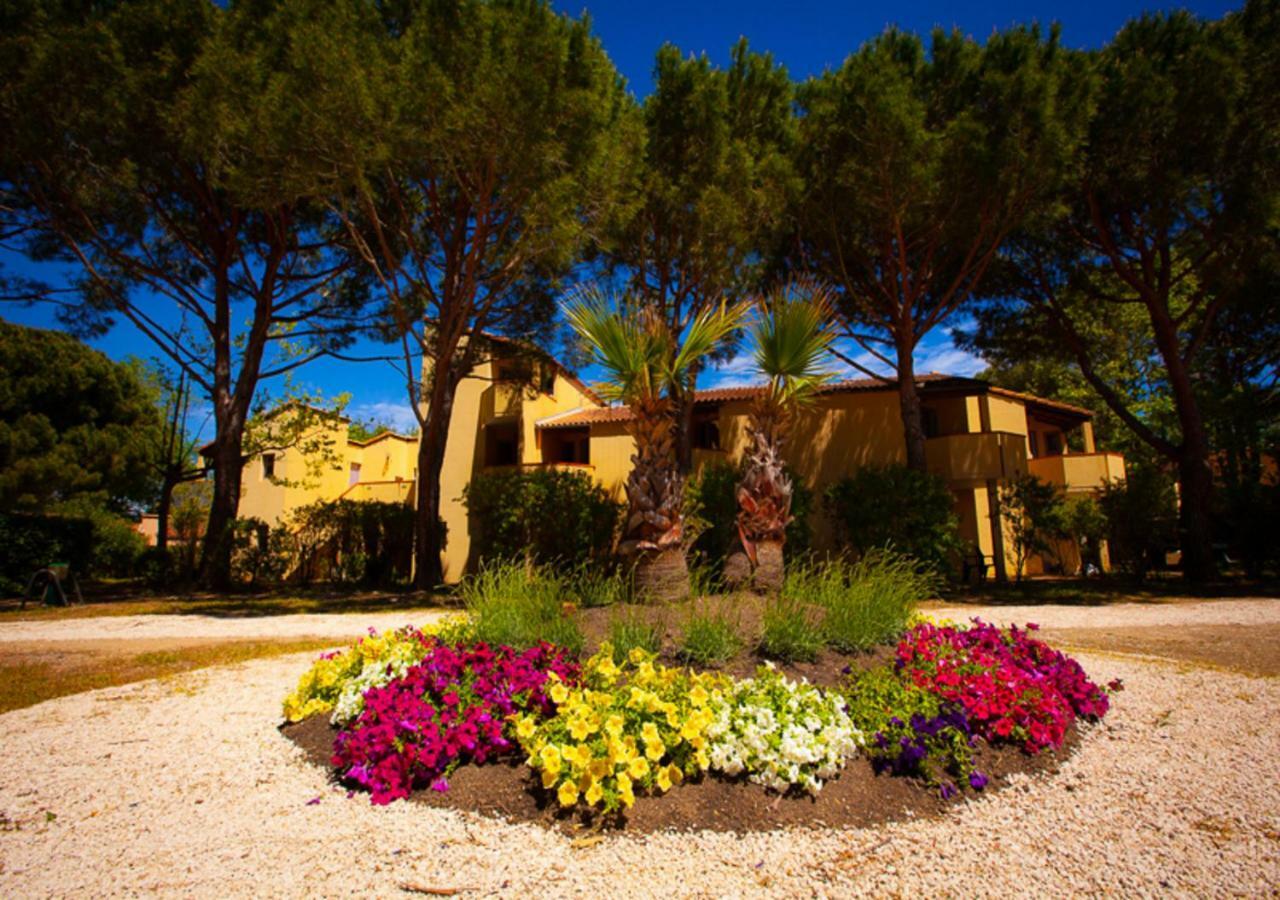 Marina Hôtel Club Cogolin Exterior foto